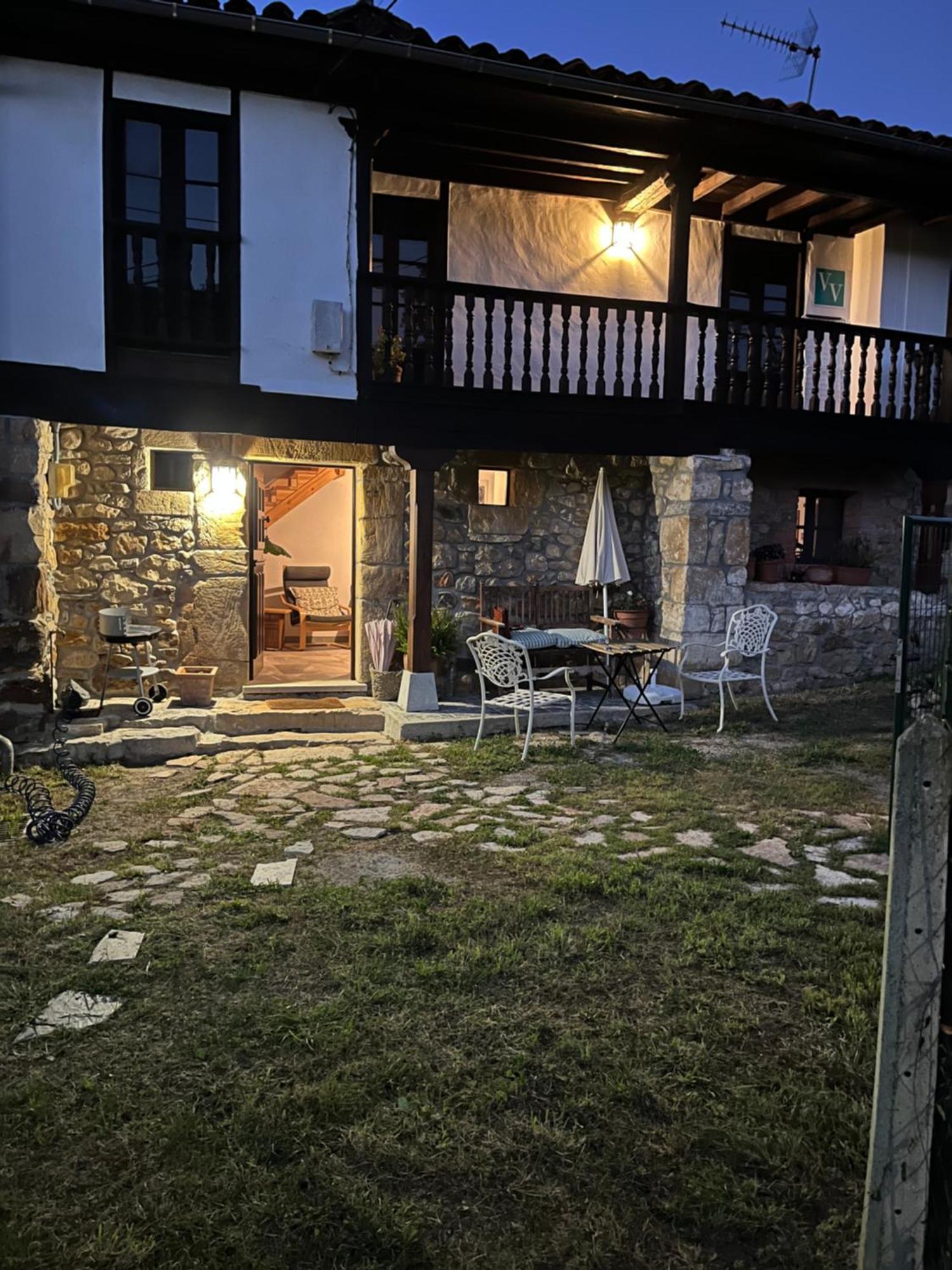 La Casina Del Corral Vila Onís Exterior foto